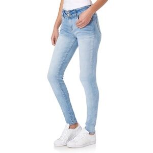 Wallflower women’s Skinny Jeans Stretchy Fit Casual